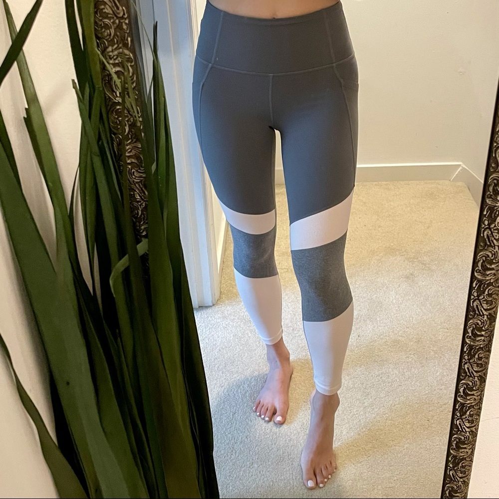 Athleta powervita salutation 7/8 tights